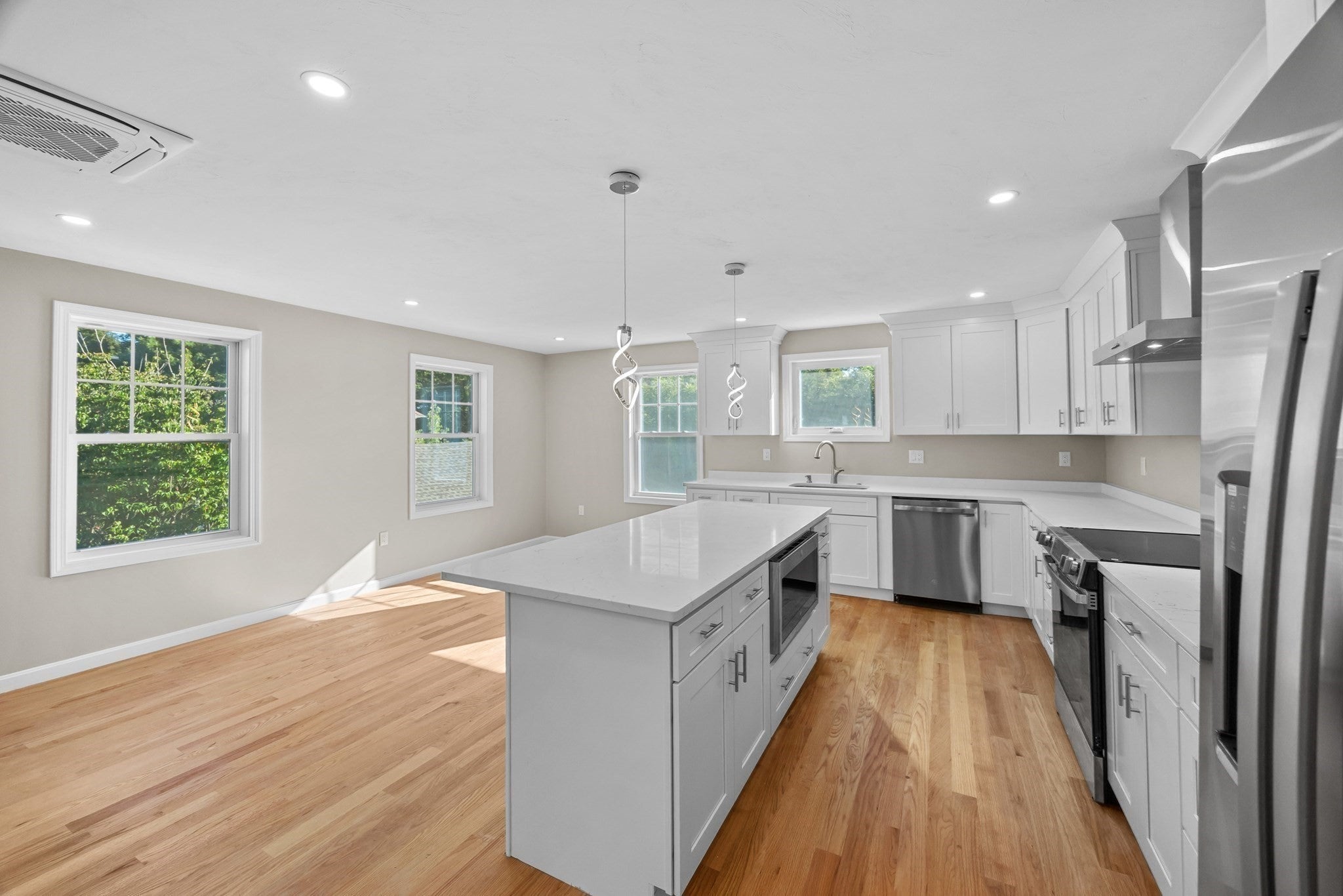 17 Crosby St #B, Webster, MA, 17 Crosby St #B, Webster, MA Photo #12