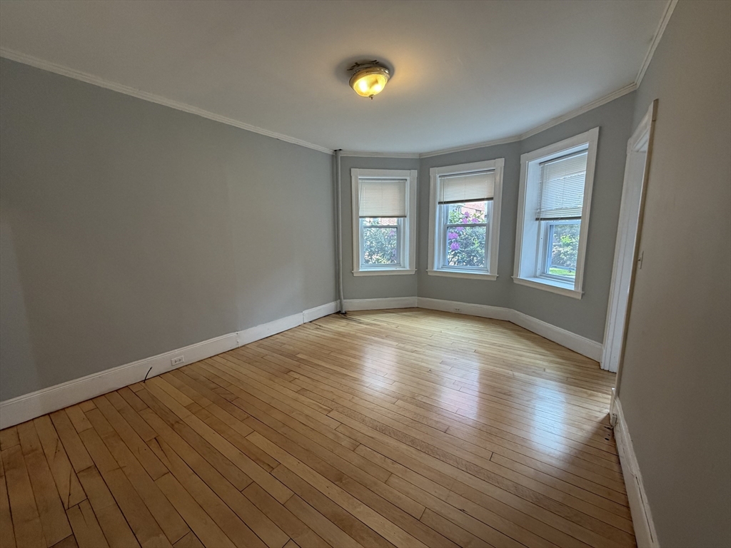 15 Lynde St 5