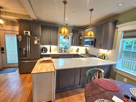 Photo of 106 Bridge St #8, Salem, MA 01970 (MLS # 73481210)