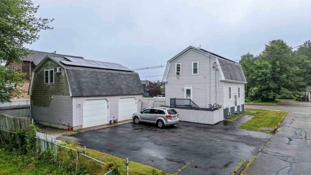 394 Huttleston Ave