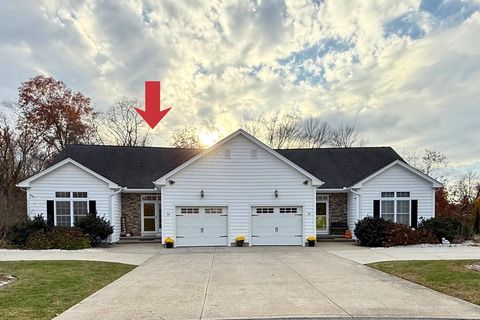 64 Mark Dr 64 Agawam MA 01001