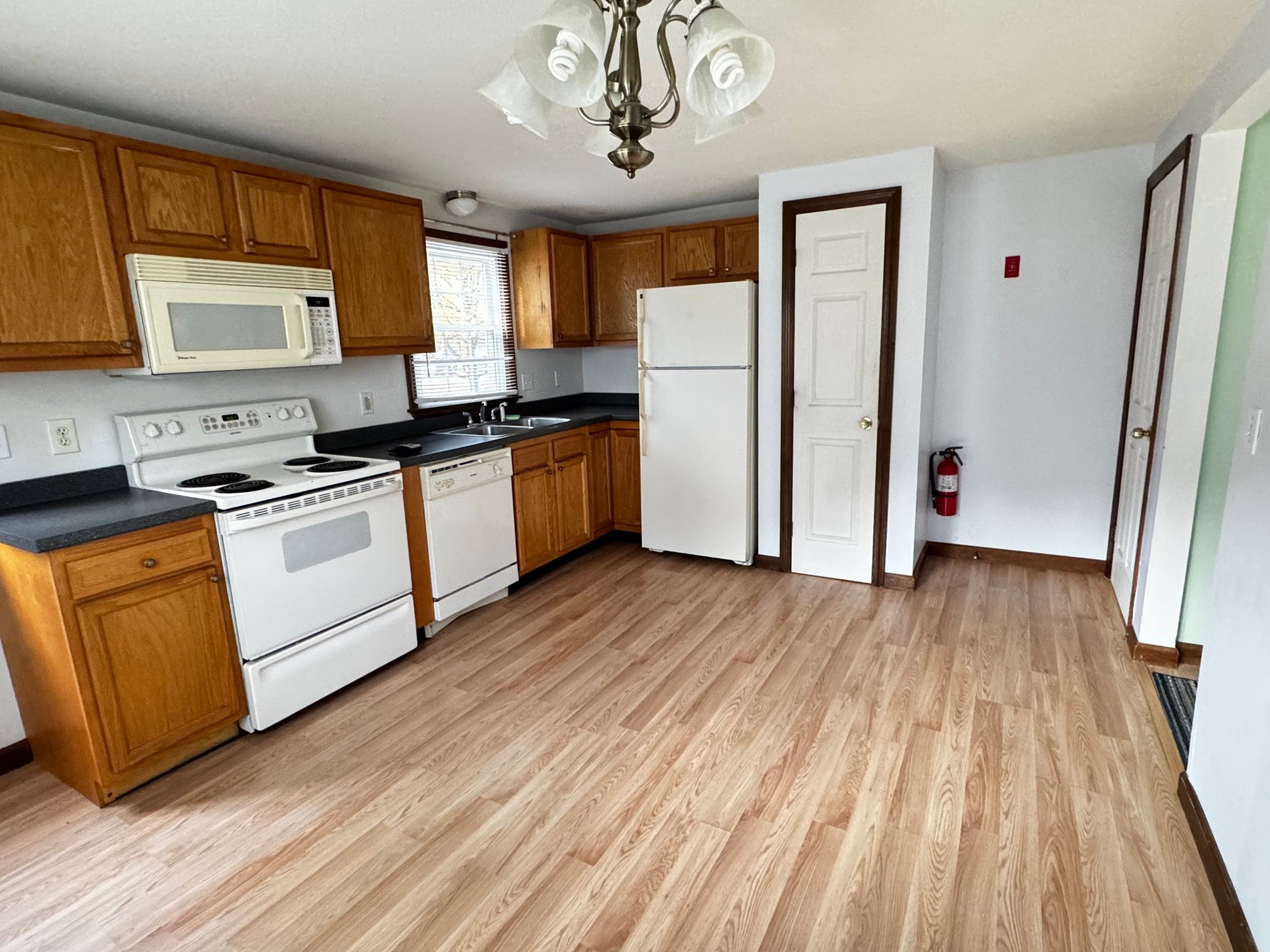 40 Prospect St #2E, Westfield, MA, 40 Prospect St #2E, Westfield, MA Photo #8