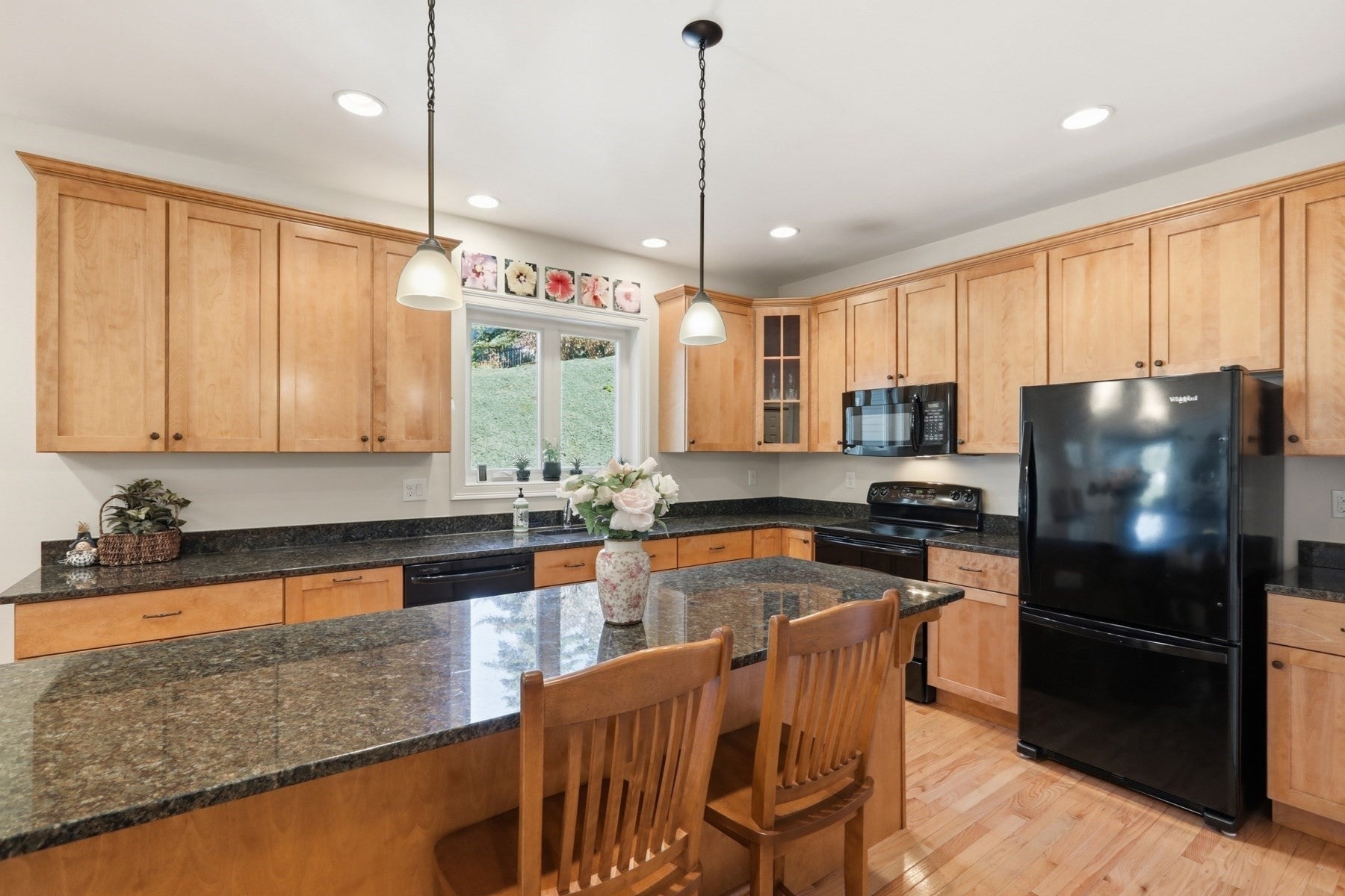 40 Winship Dr, Stoneham, MA, 40 Winship Dr, Stoneham, MA Photo #10
