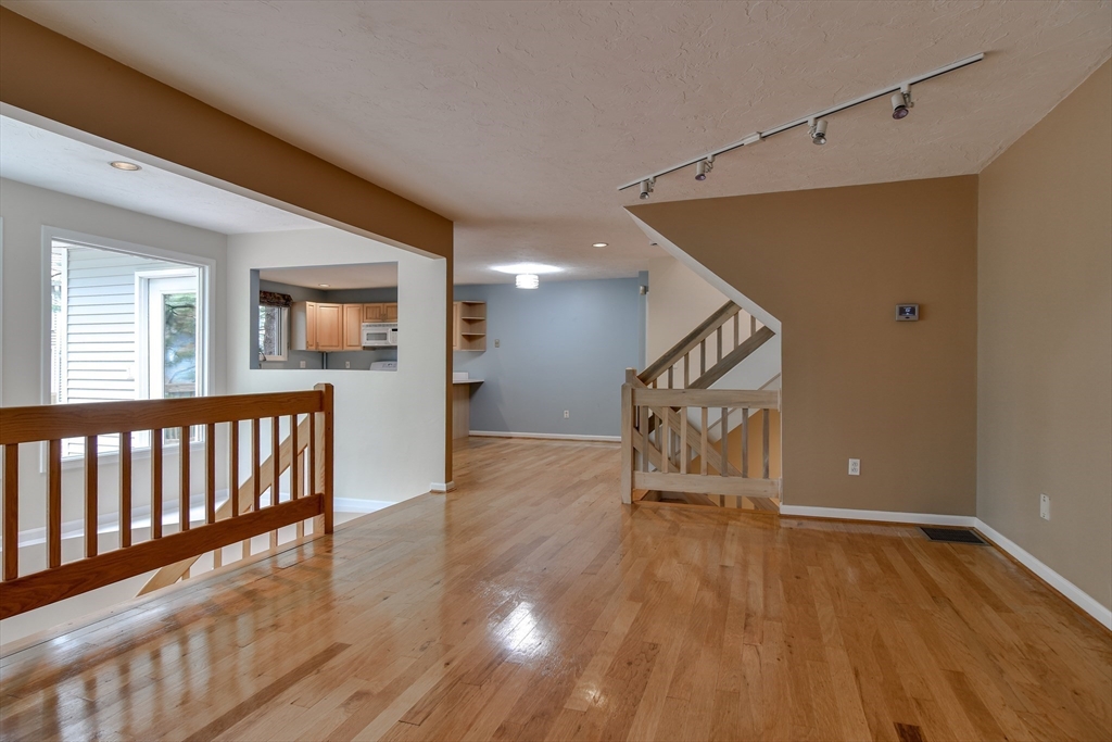 33 Arrowhead Cir 33