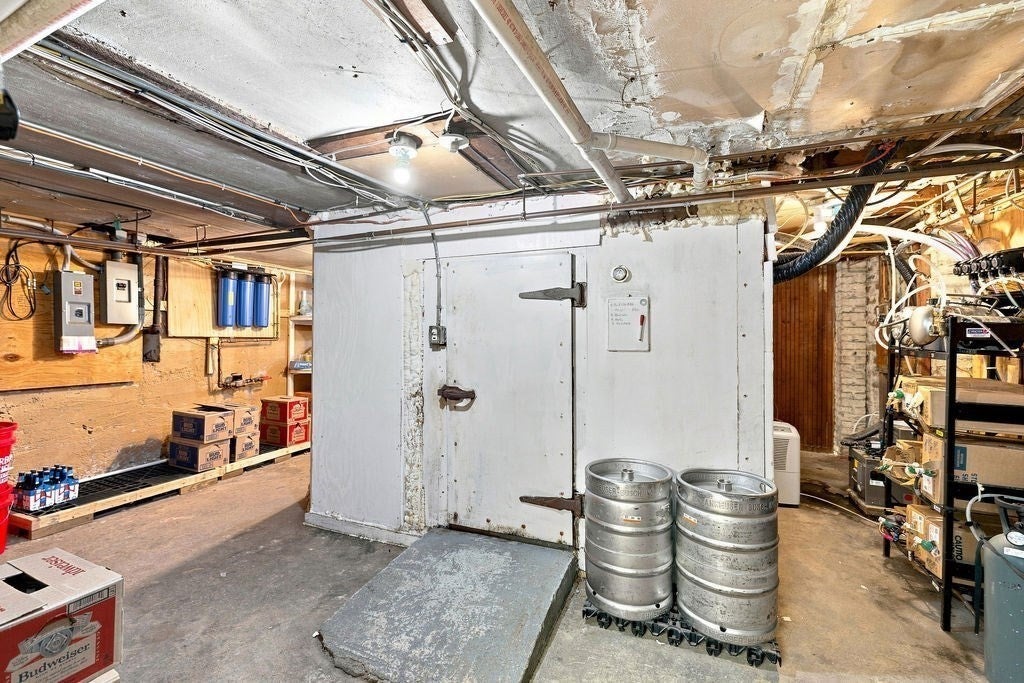 483-491 Brayton Ave, Fall River, MA, 483-491 Brayton Ave, Fall River, MA Photo #40