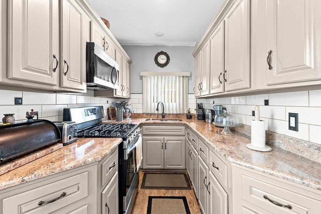 483-491 Brayton Ave, Fall River, MA, 483-491 Brayton Ave, Fall River, MA Photo #25