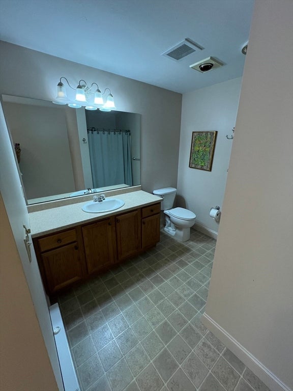 7 Crescent Way #319, Sturbridge, MA Photo #16