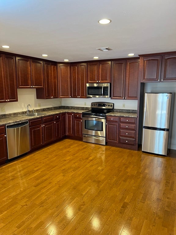 7 Crescent Way #319, Sturbridge, MA Photo #6