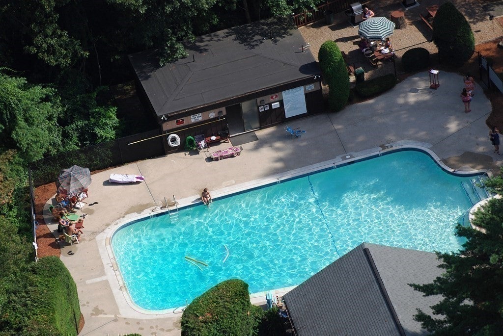 4 Greenbriar Drive #102, North Reading, MA Photo #23