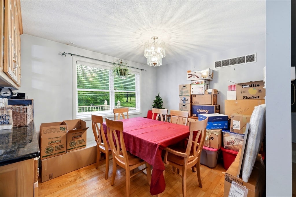 10 Lyman Barnes Rd, Brimfield, MA Photo #9