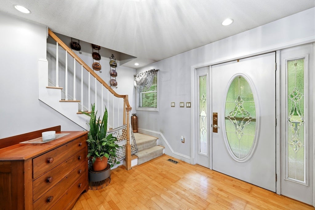 10 Lyman Barnes Rd, Brimfield, MA Photo #10