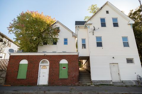 52 & 52.5 Wall St Worcester MA 01604