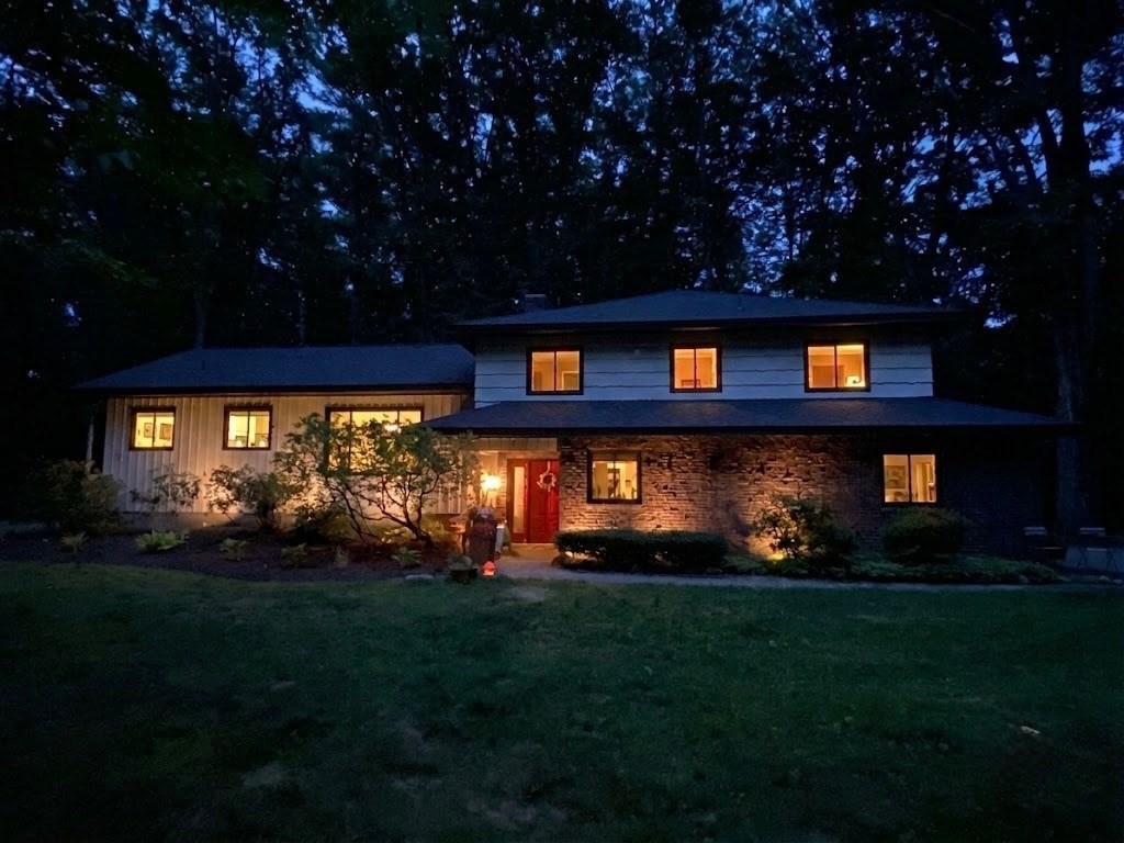 Click for 1 Cyr Circle #1, Andover, MA slideshow