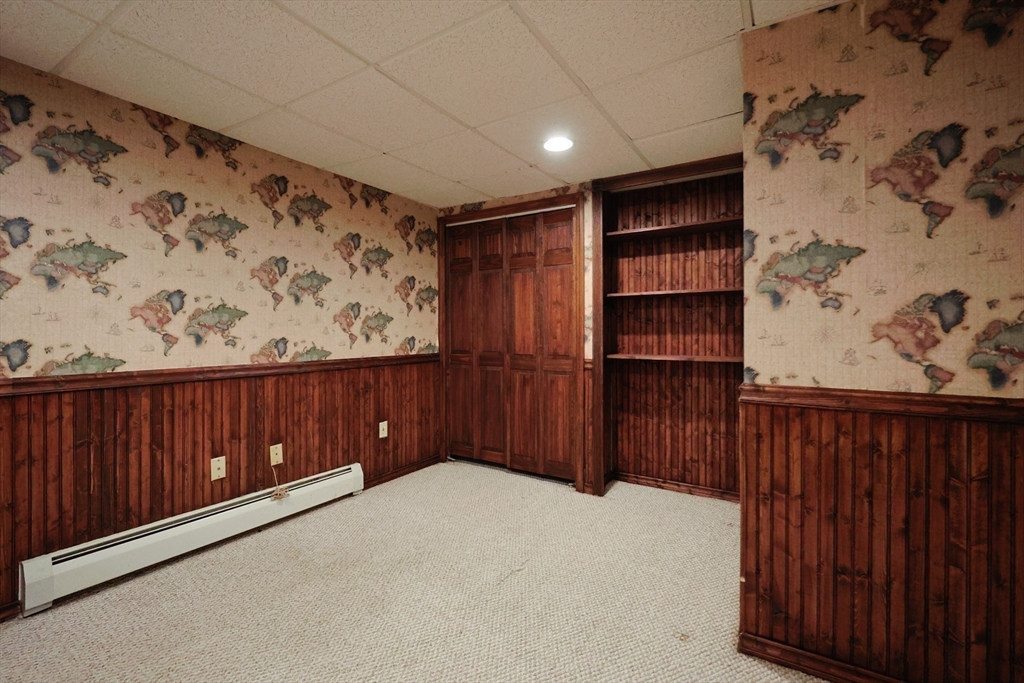 Attleboro, Massachusetts 02703, United States, 3 Bedrooms Bedrooms, ,3 BathroomsBathrooms,Residential,Pending,101735