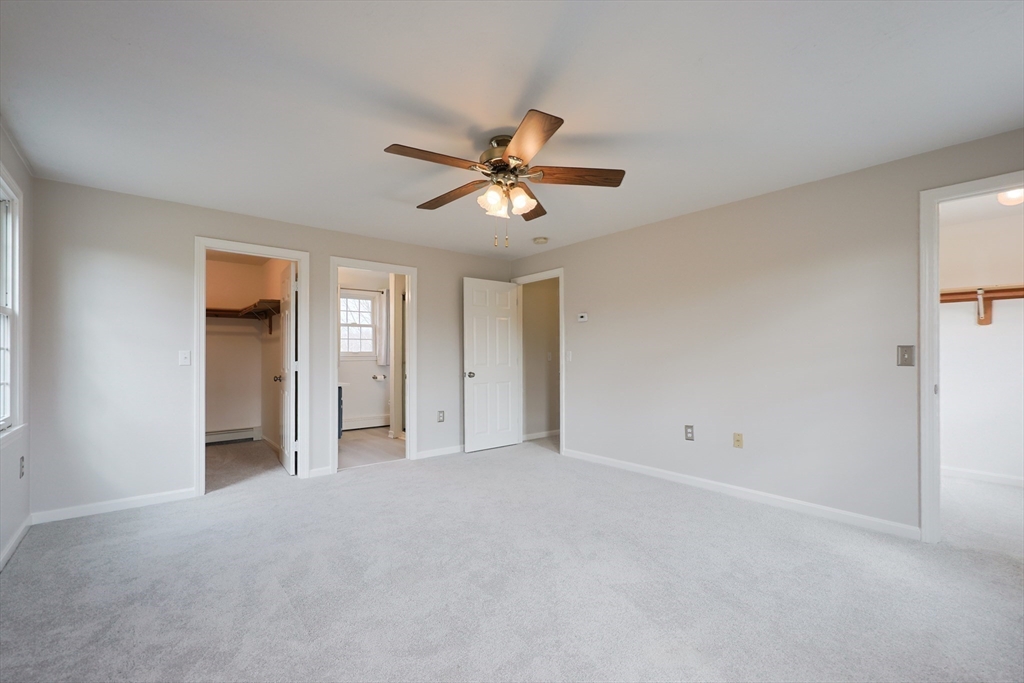 Attleboro, Massachusetts 02703, United States, 3 Bedrooms Bedrooms, ,3 BathroomsBathrooms,Residential,Pending,101735