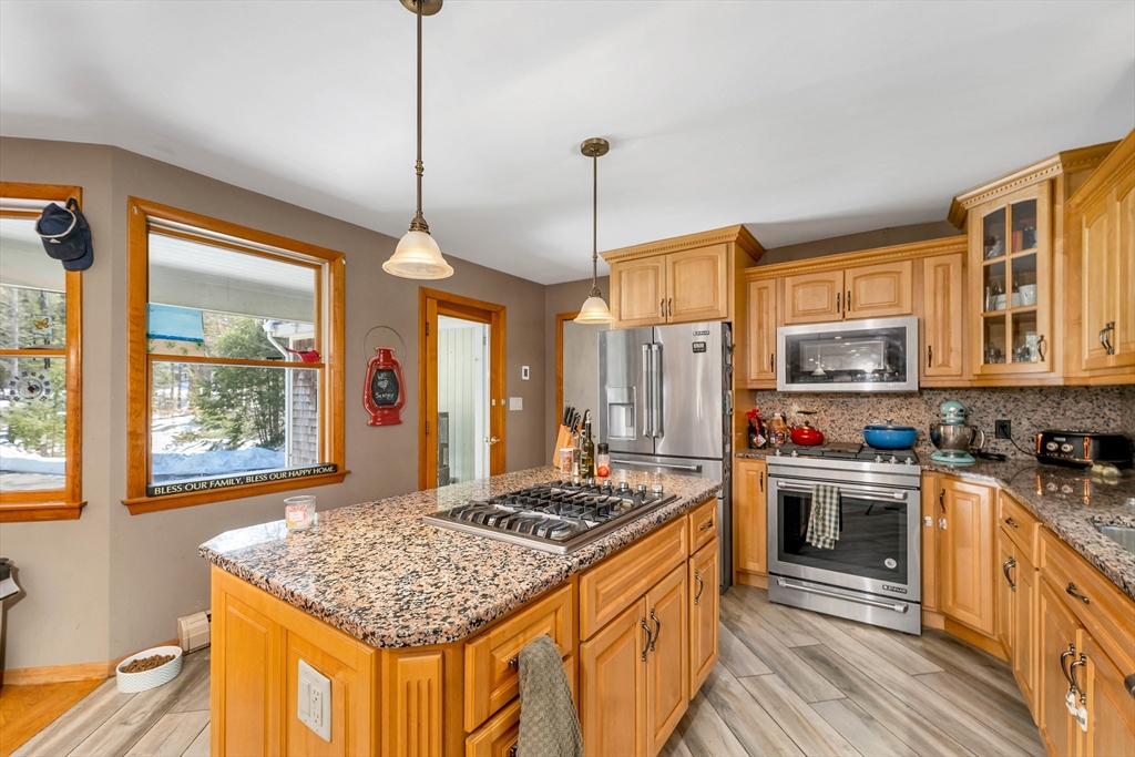48 Maple Manor Rd