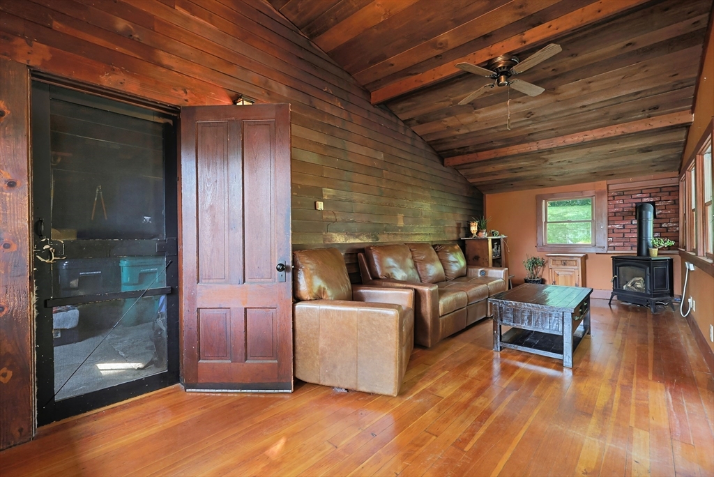 19 King St, Groveland, MA, 19 King St, Groveland, MA Photo #17