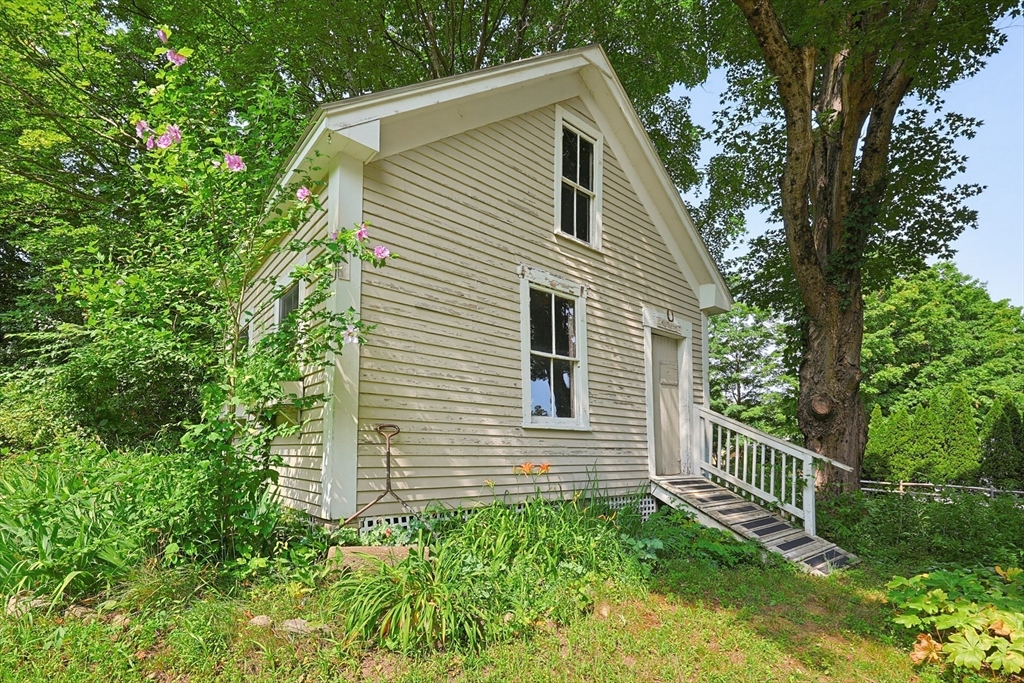 19 King St, Groveland, MA, 19 King St, Groveland, MA Photo #33