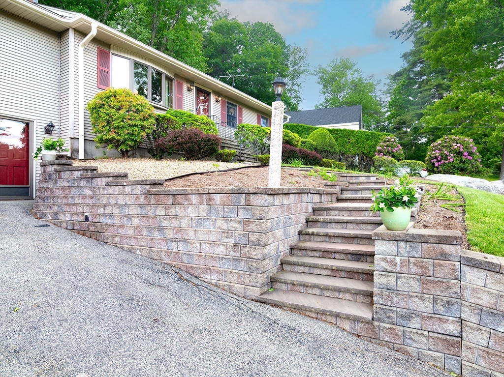 58 Cedar Hill Rd