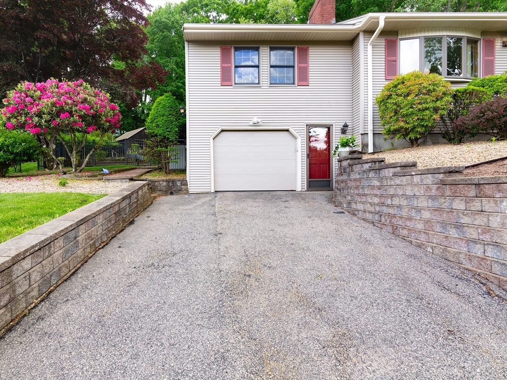 58 Cedar Hill Rd