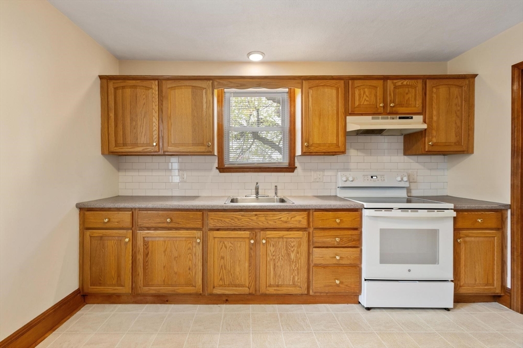 46 Brookline St, Lynn, MA Photo #15