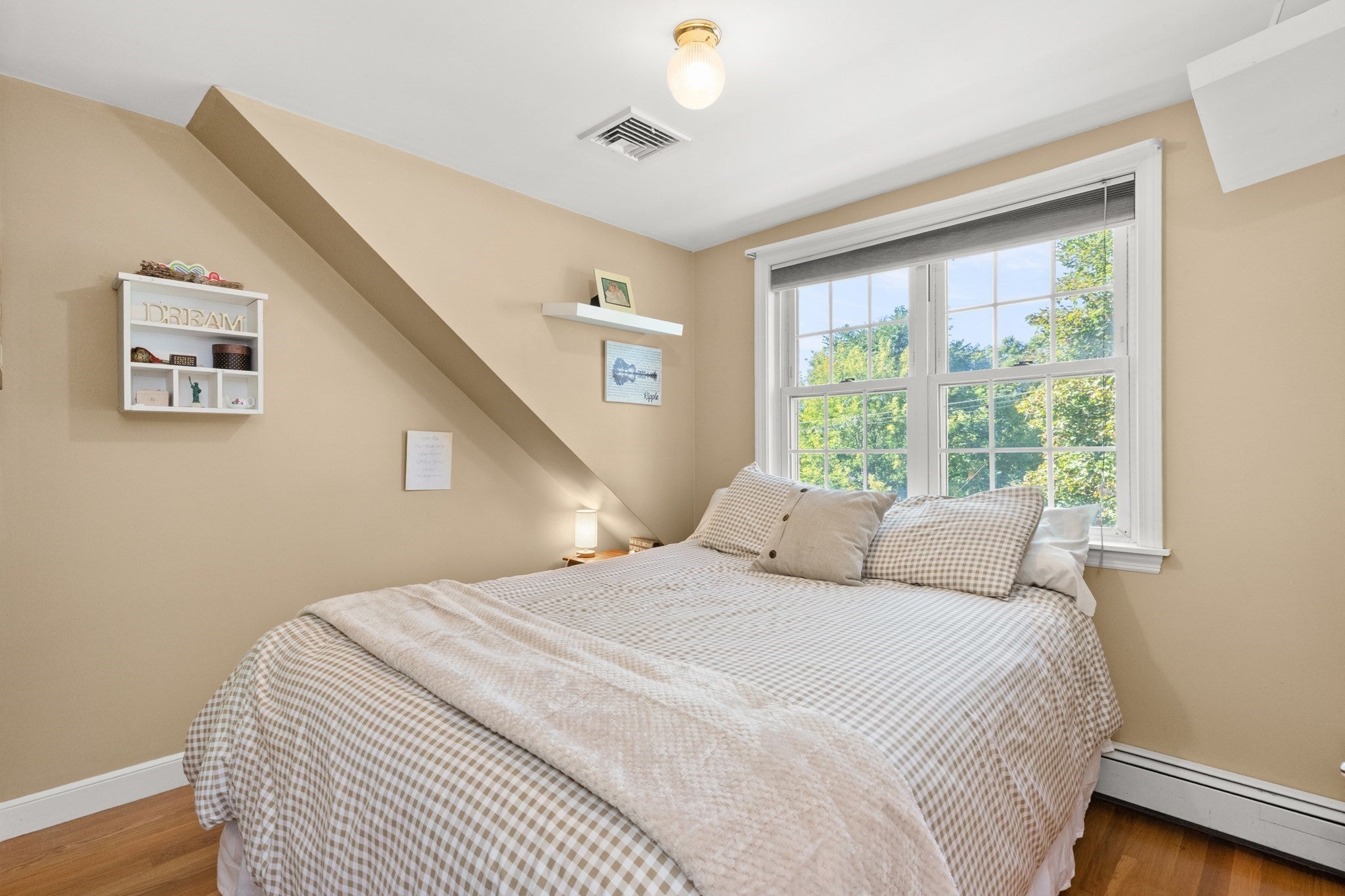 69 Hemlock St, Arlington, MA Photo #15