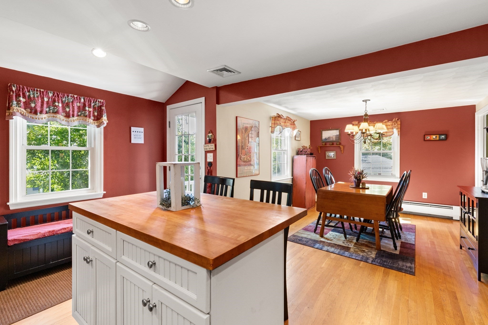 69 Hemlock St, Arlington, MA Photo #6
