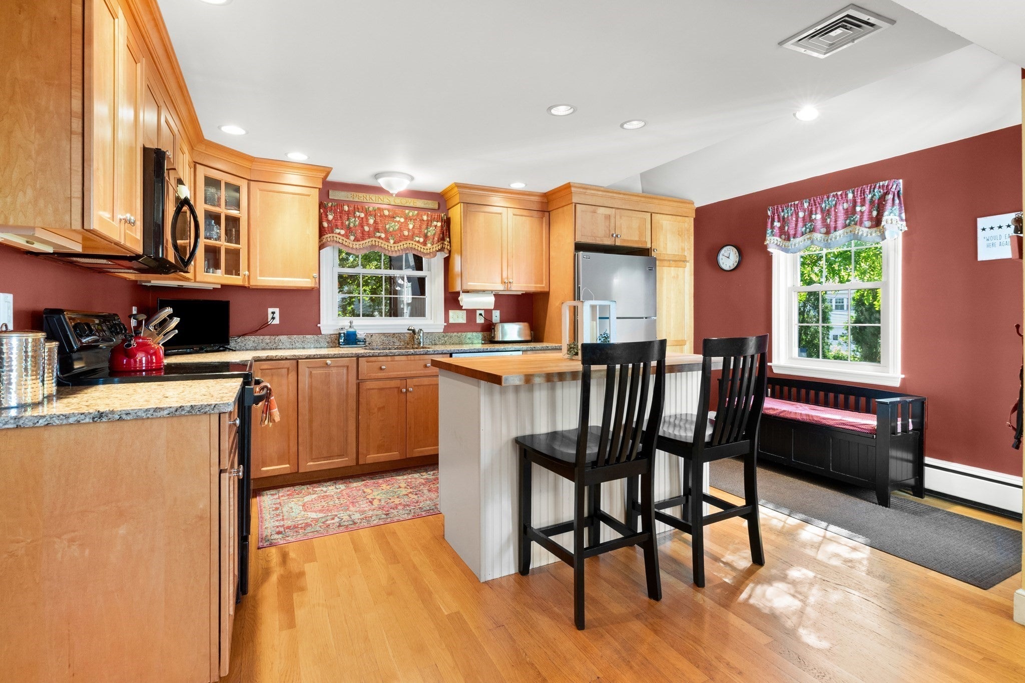69 Hemlock St, Arlington, MA Photo #5