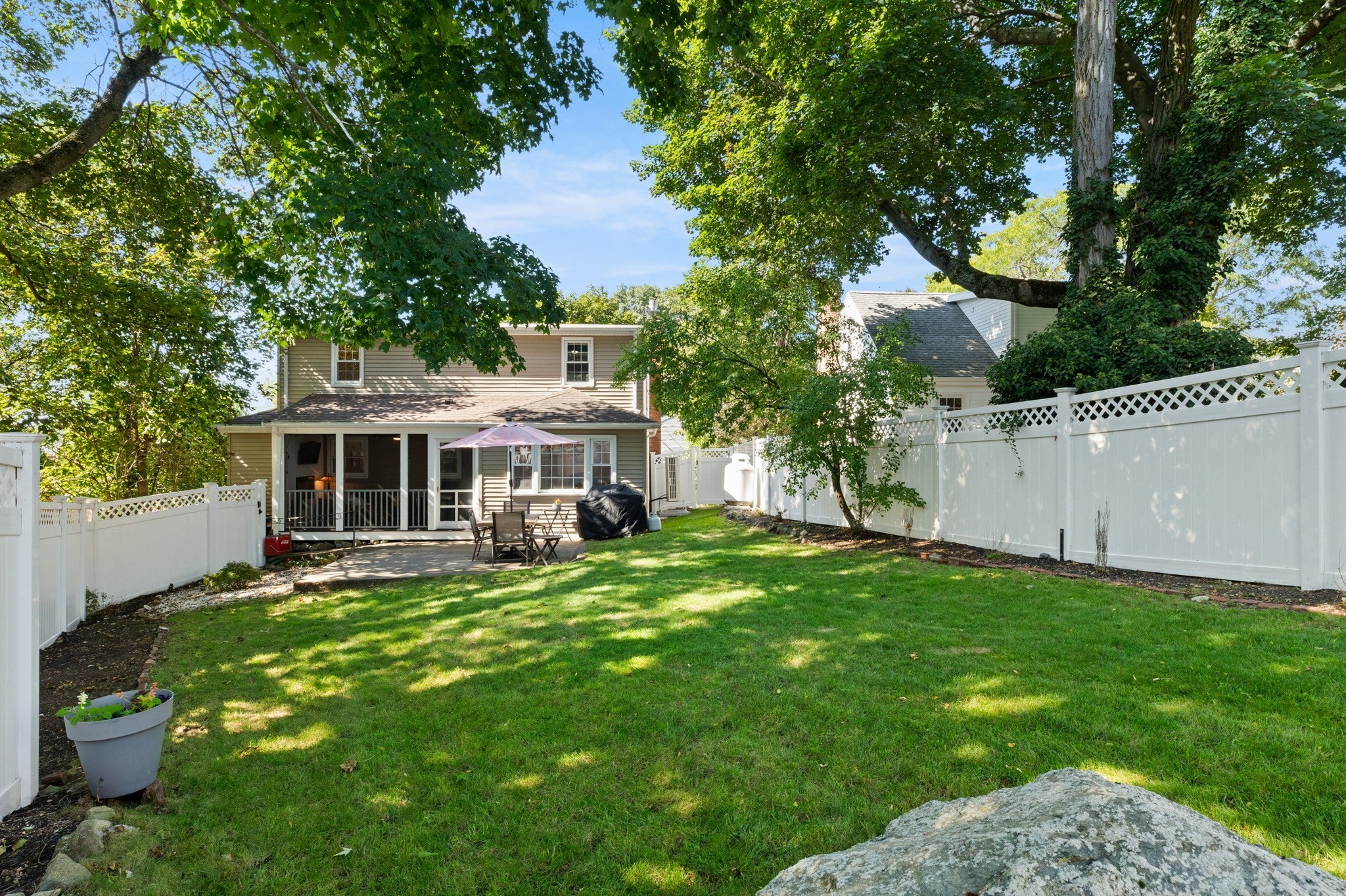 69 Hemlock St, Arlington, MA Photo #23