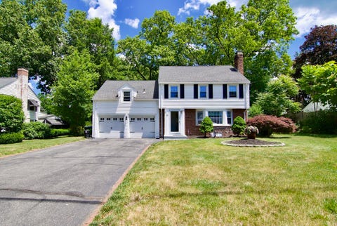 Photo of 55 Bridle Path Rd, Springfield, MA 01118 (MLS # 73542436)