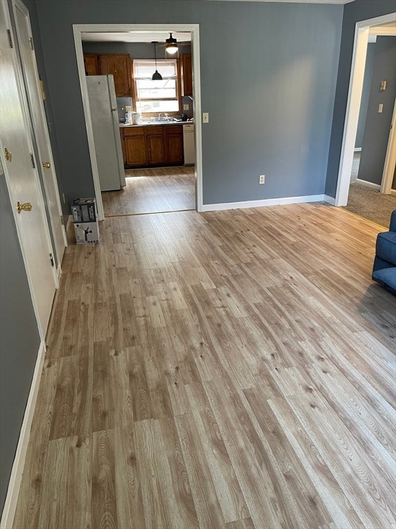 96 Brook St #96, Holyoke, MA, 96 Brook St #96, Holyoke, MA Photo #3