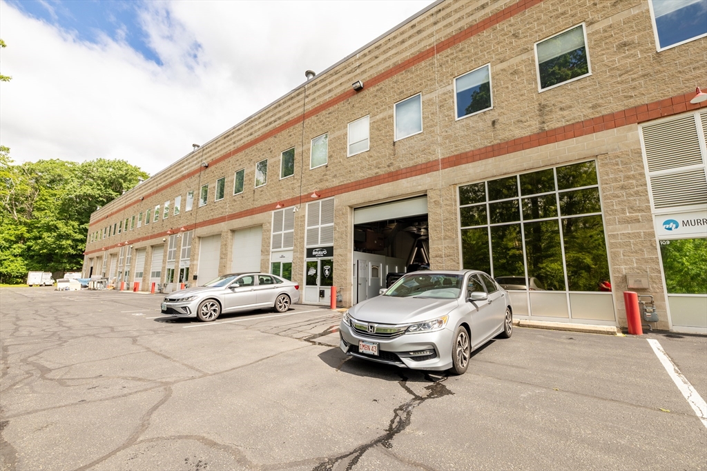 100 Ferncroft Rd 108