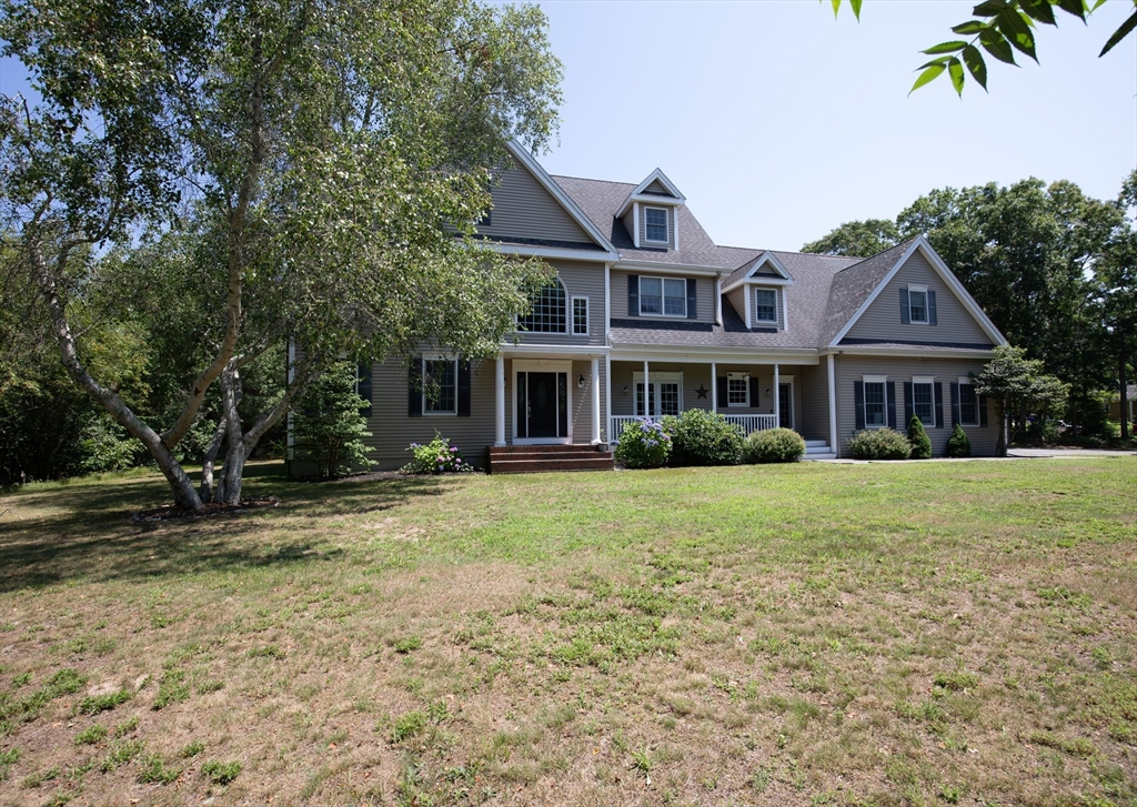 6 Louis Ave