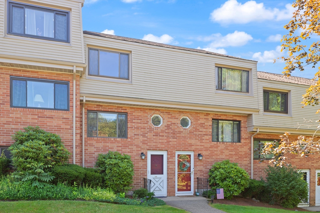 246 Farrwood Dr 246