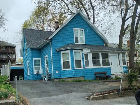 4 Albert Street Worcester MA 01610