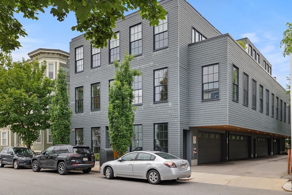 618 East 2nd St 2