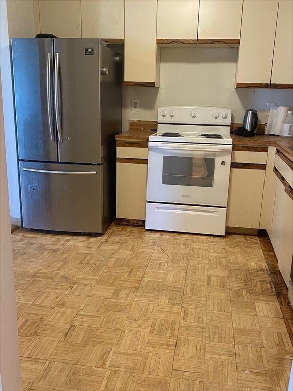 200 Cove Way 311