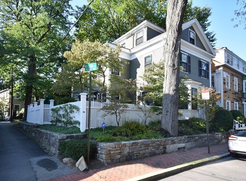 Photo of 15 Hilliard Street #15, Cambridge, MA 02138 (MLS # 73211666)