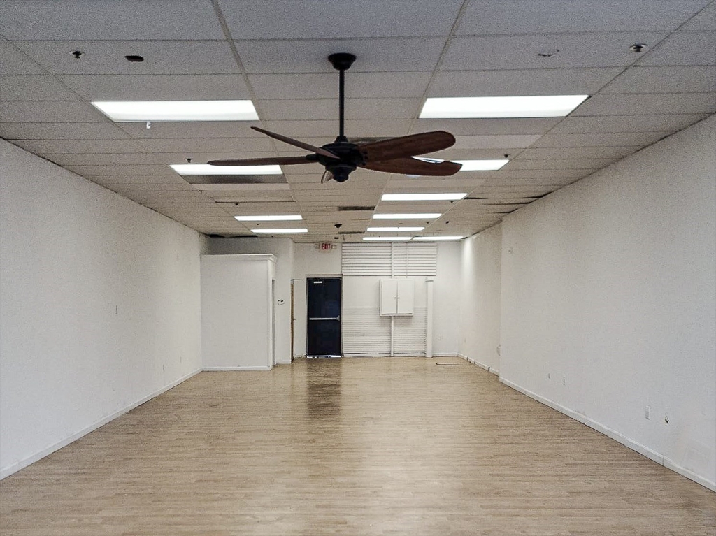 77 Quaker Meeting House Rd