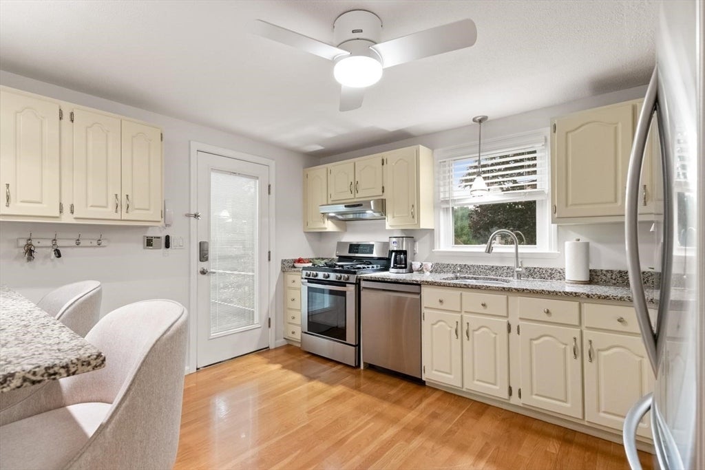 44 Sable Rd, Salem, MA, 44 Sable Rd, Salem, MA Photo #8