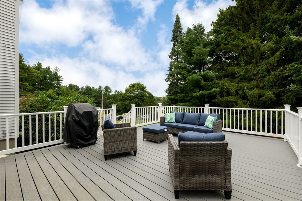70 Sherwood Hill Dr, Holden, MA Photo #25