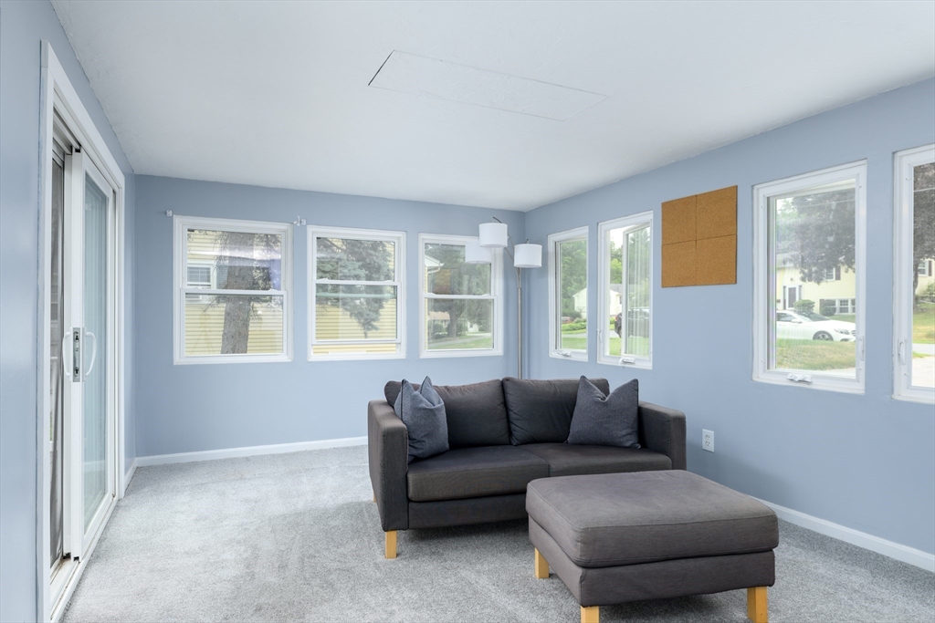 70 Sherwood Hill Dr, Holden, MA Photo #11