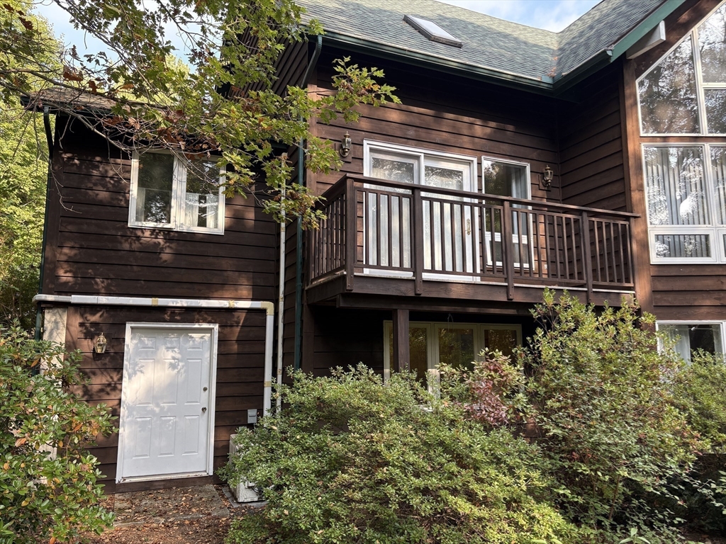 21 Plaza Ave