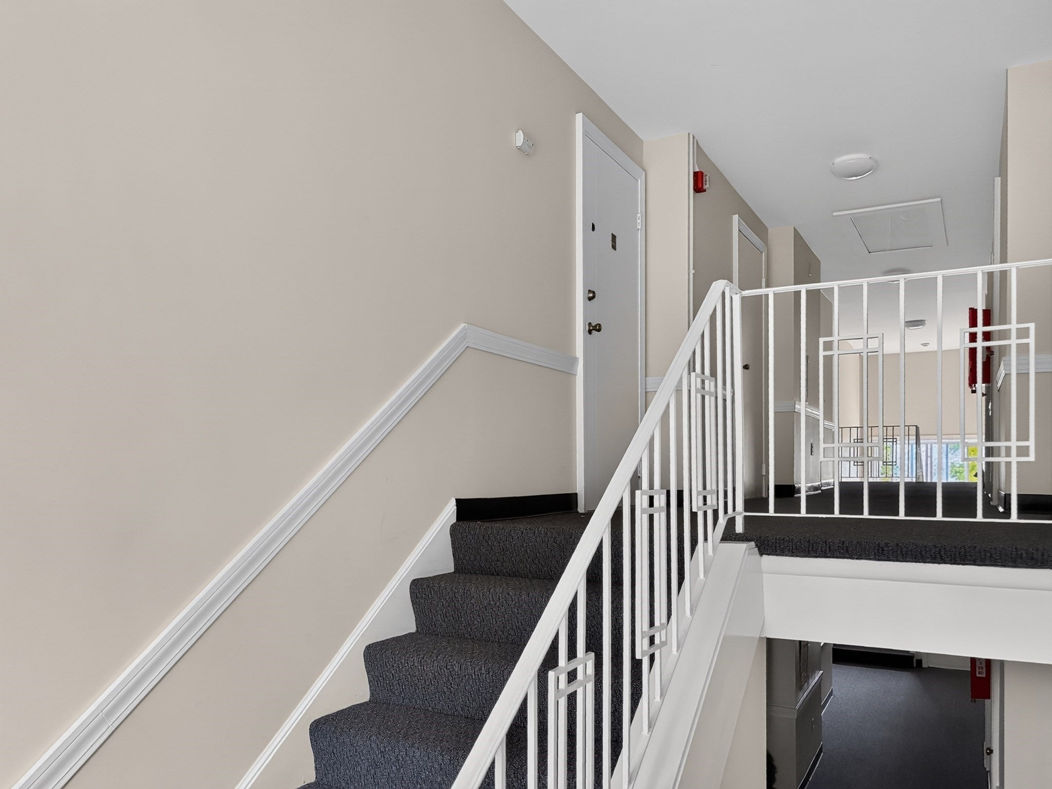 2 Albert Dr #10, Woburn, MA, 2 Albert Dr #10, Woburn, MA Photo #2