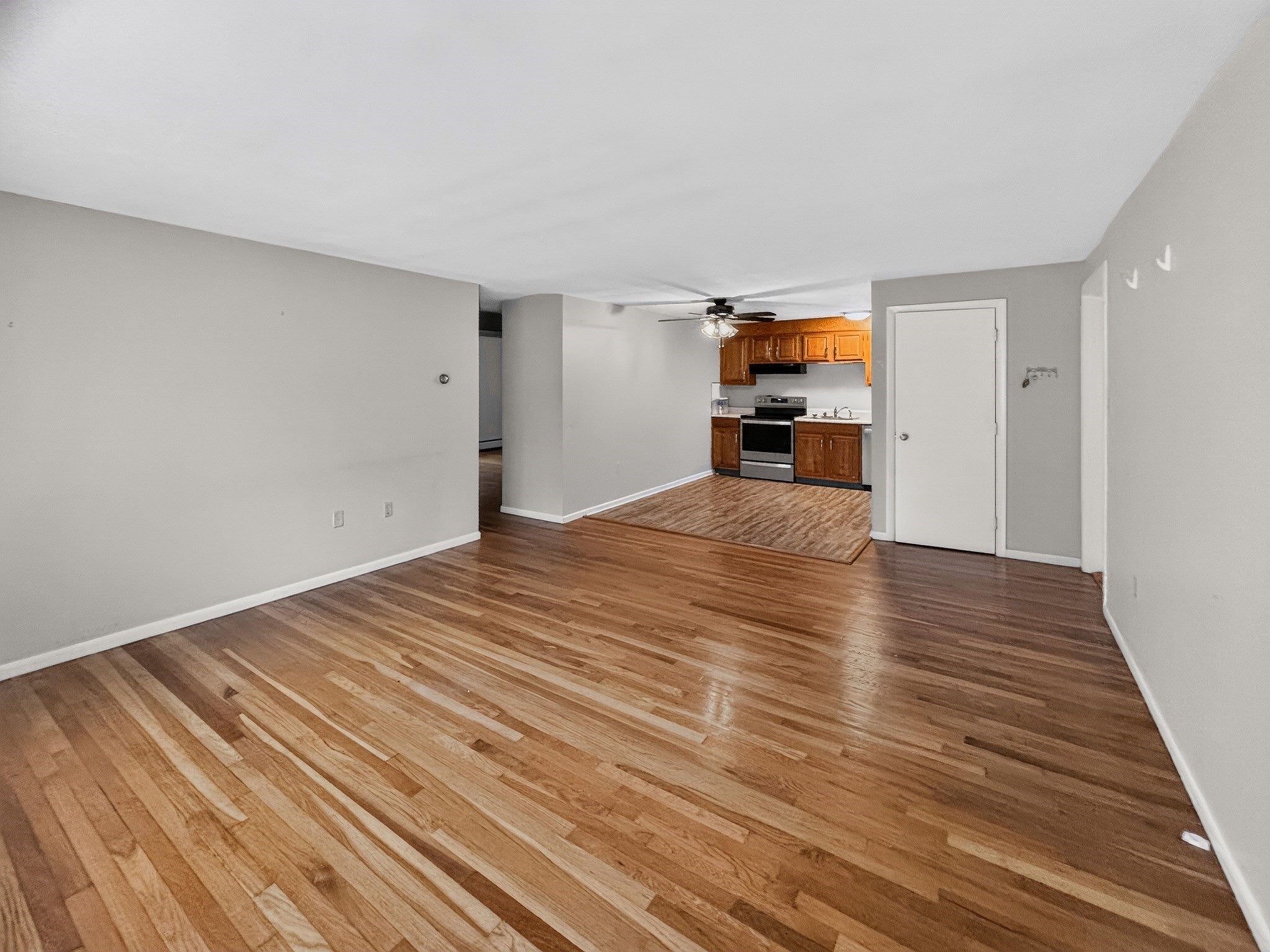 2 Albert Dr #10, Woburn, MA, 2 Albert Dr #10, Woburn, MA Photo #5