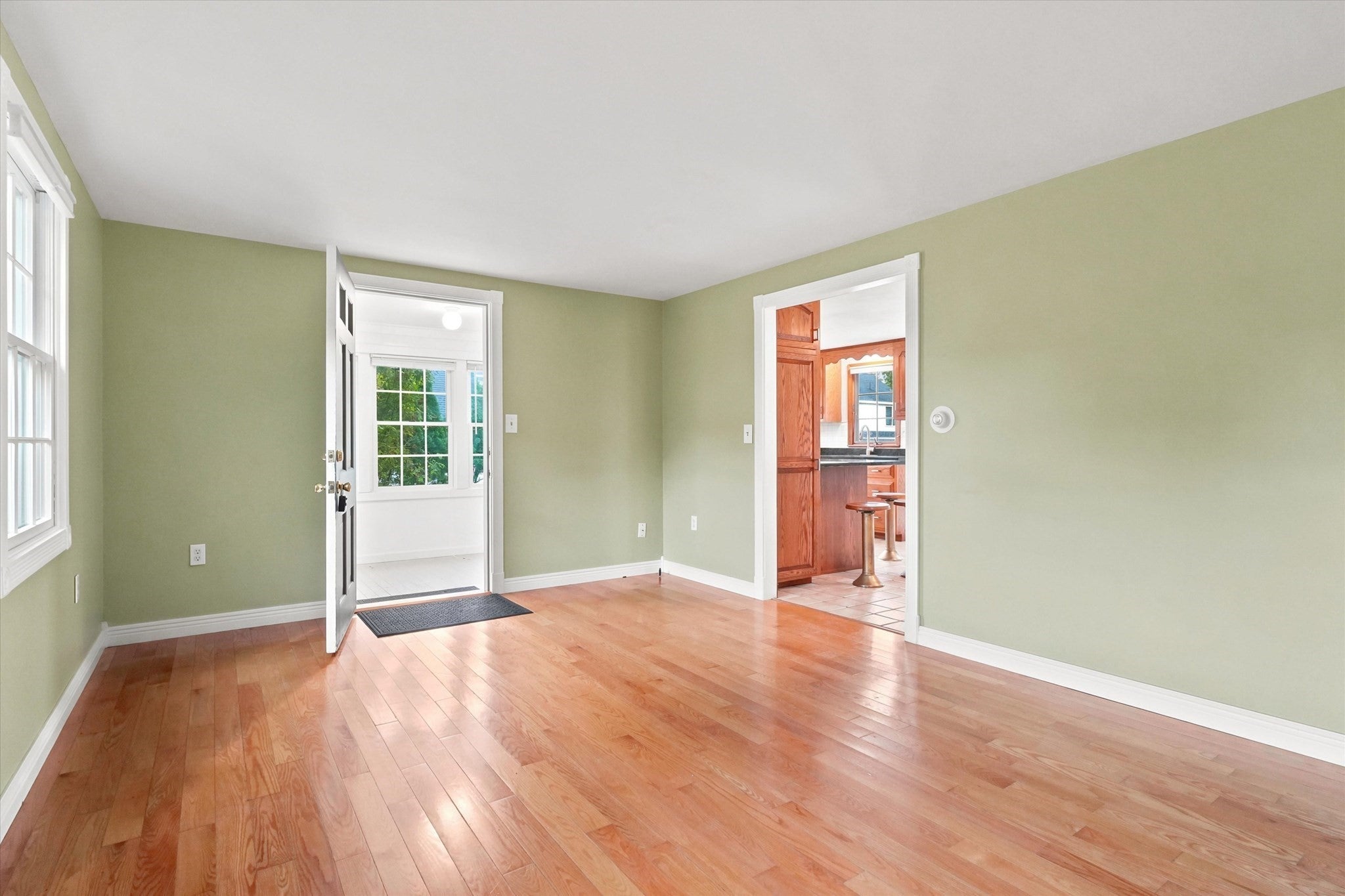 3 Norman Ave, Newburyport, MA, 3 Norman Ave, Newburyport, MA Photo #5