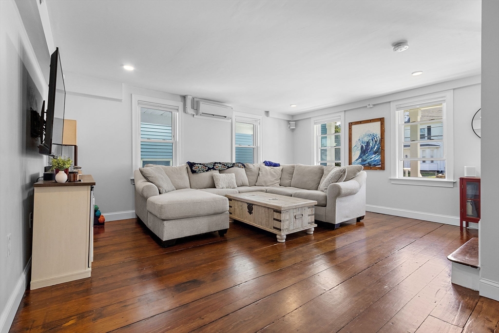 109 Main Street 2