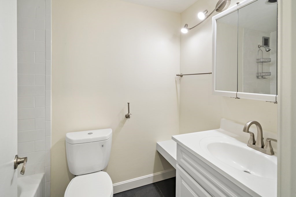492 Beacon St #32, Boston, MA Photo #13
