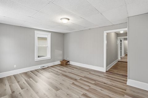 Photo of 14 Hacker Street #1, Worcester, MA 01603 (MLS # 73467531)