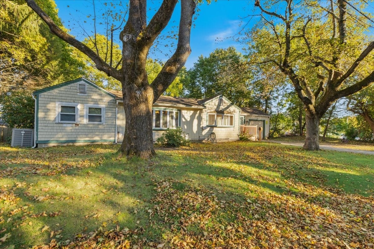 11 Lackey St, Haverhill, MA, 11 Lackey St, Haverhill, MA Photo #3